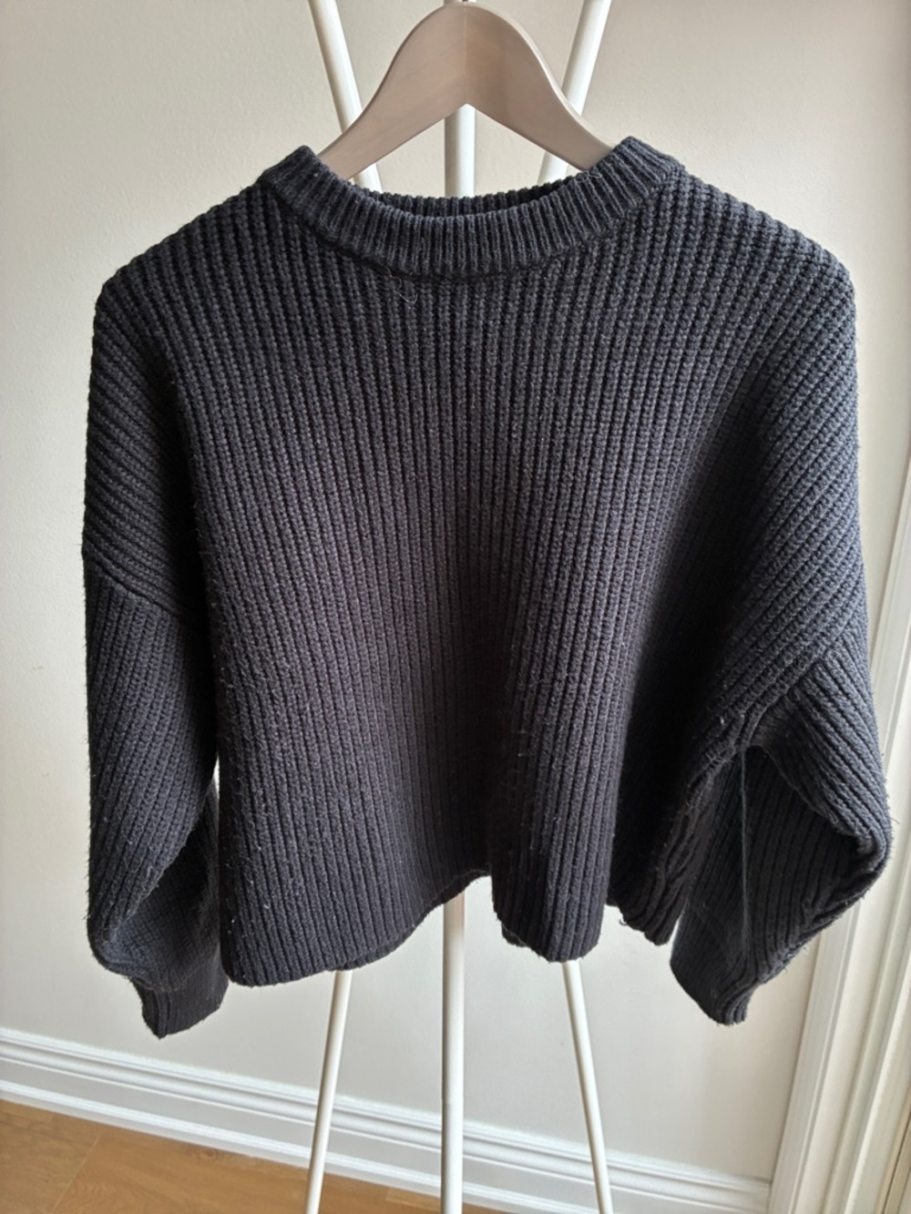 Zara Black Ribbed Crew Neck Sweater